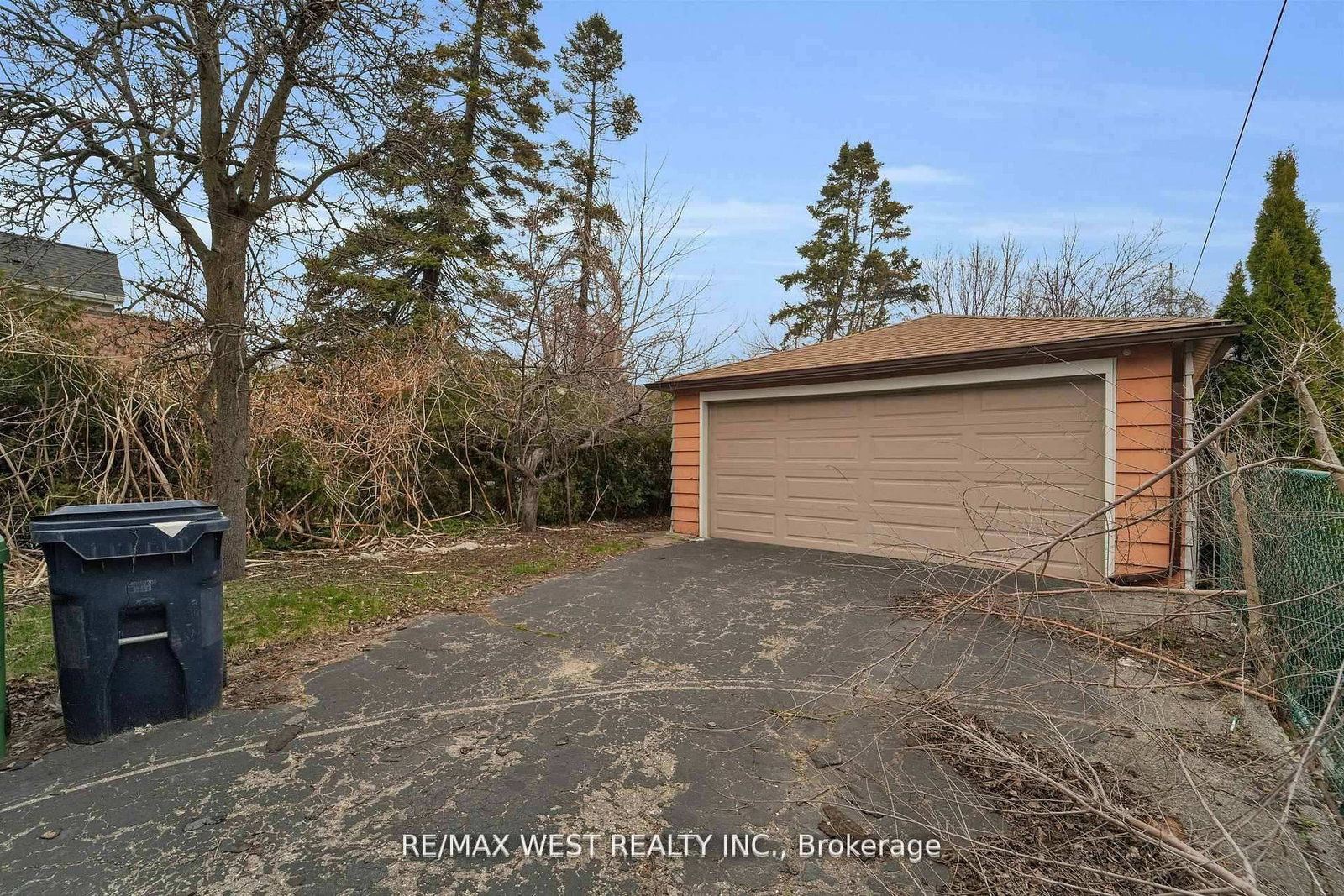 661 Beresford Avenue • Toronto, ON photo 21