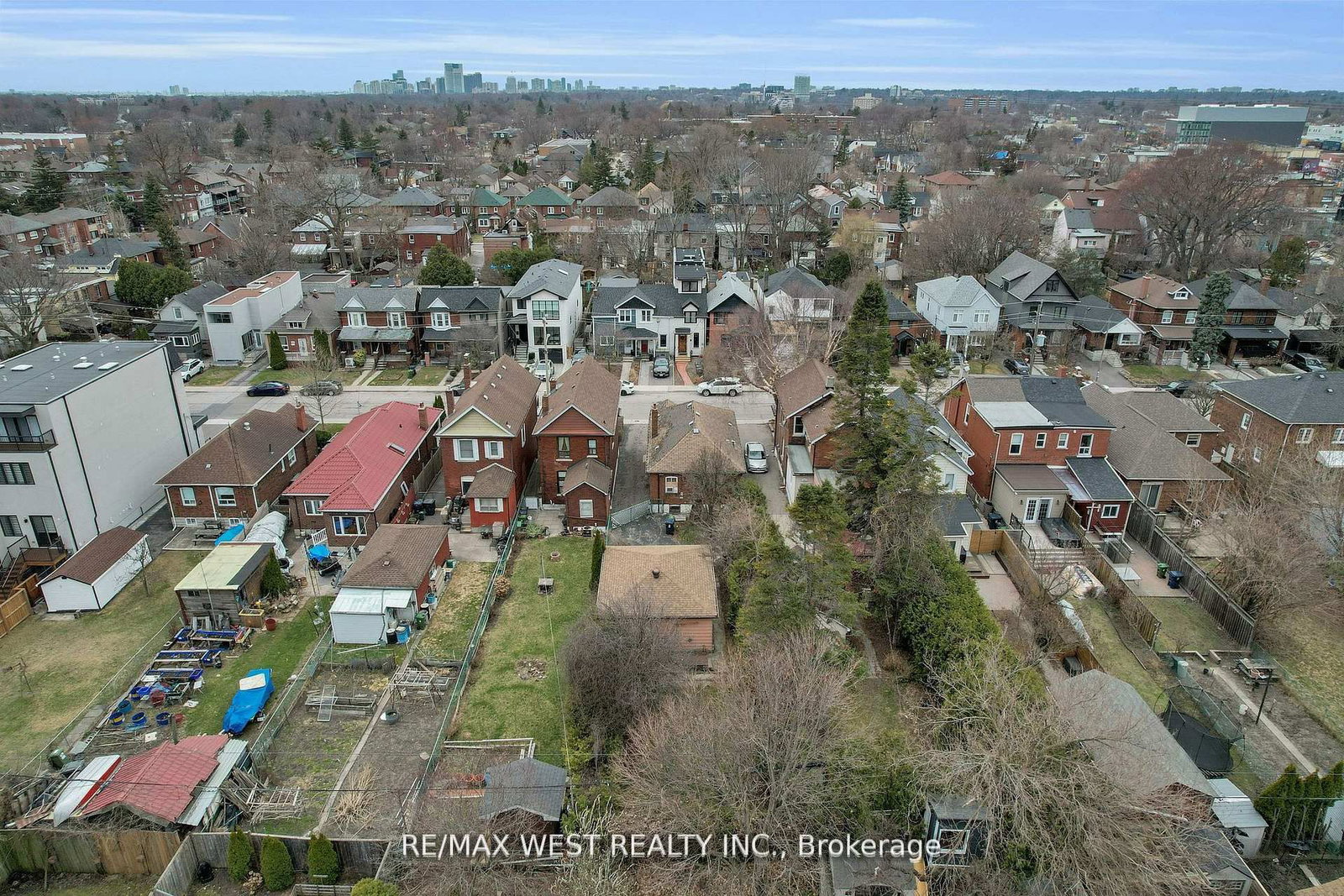 661 Beresford Avenue • Toronto, ON photo 26