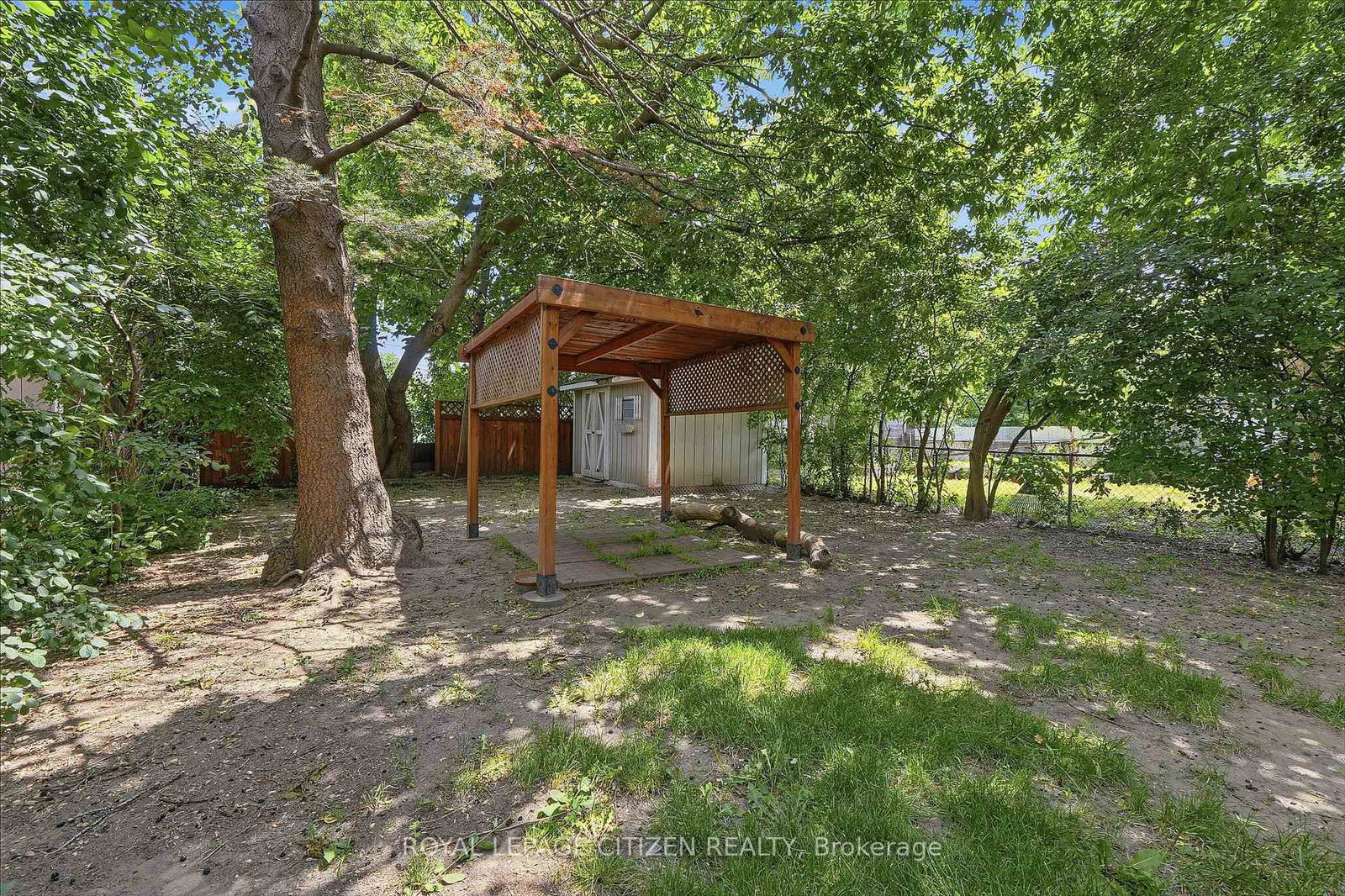 53 Grampian Crescent • Toronto, ON photo 28