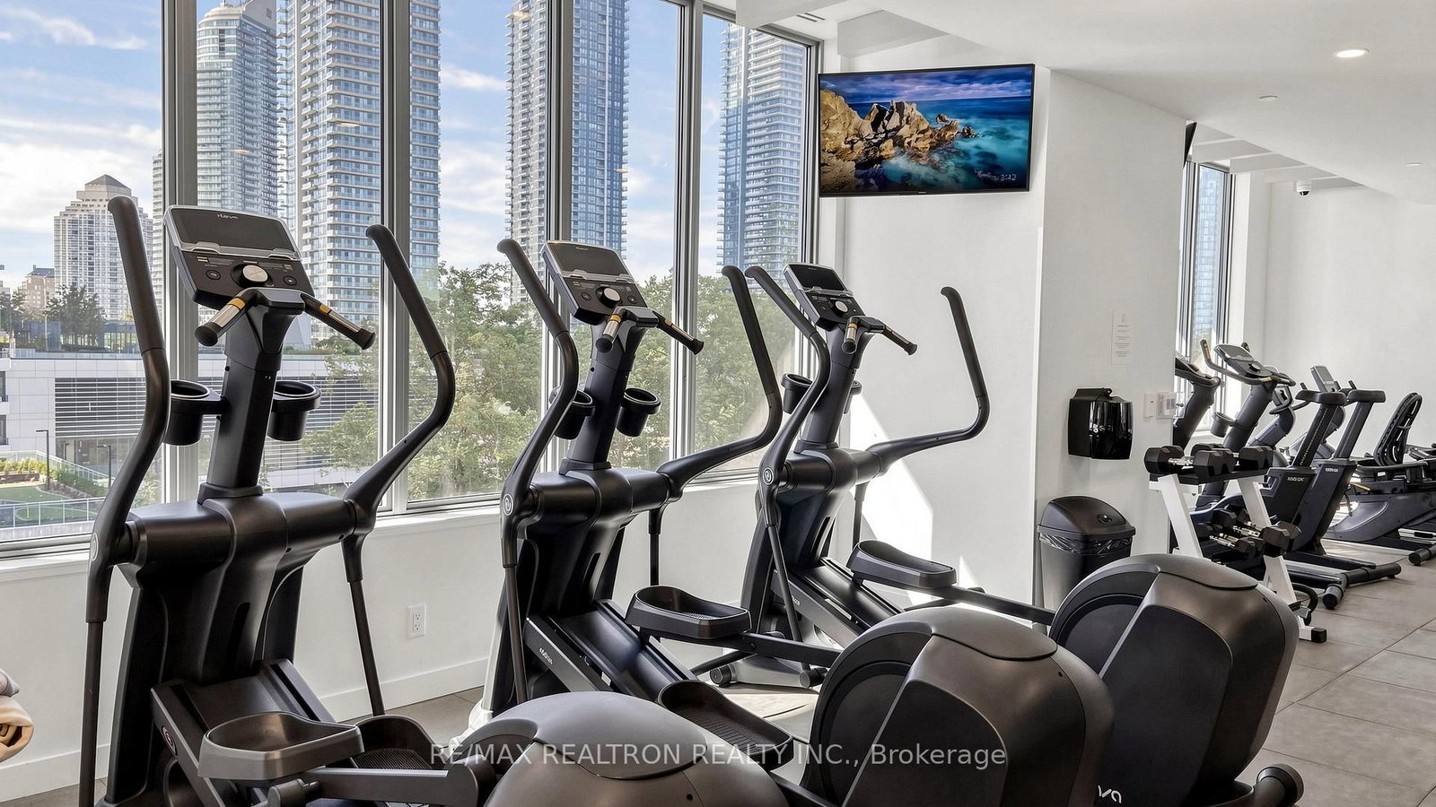 70 Annie Craig Drive • #4109 • Toronto, ON photo 38
