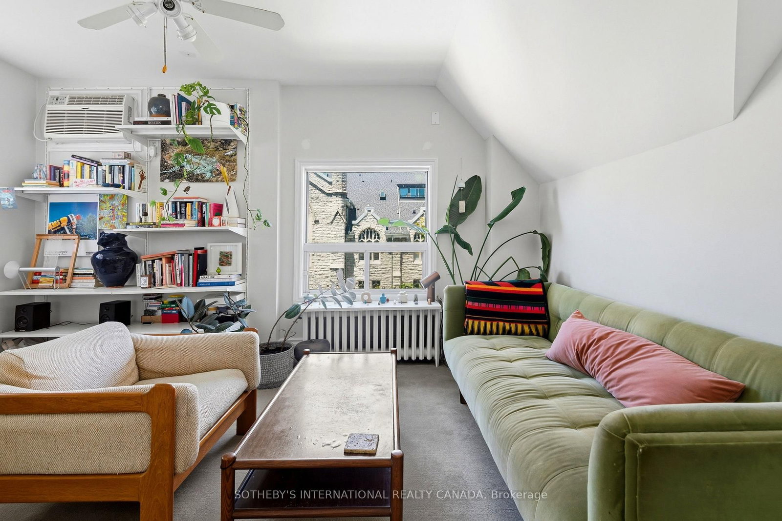 376 Sunnyside Avenue • Toronto, ON photo 15