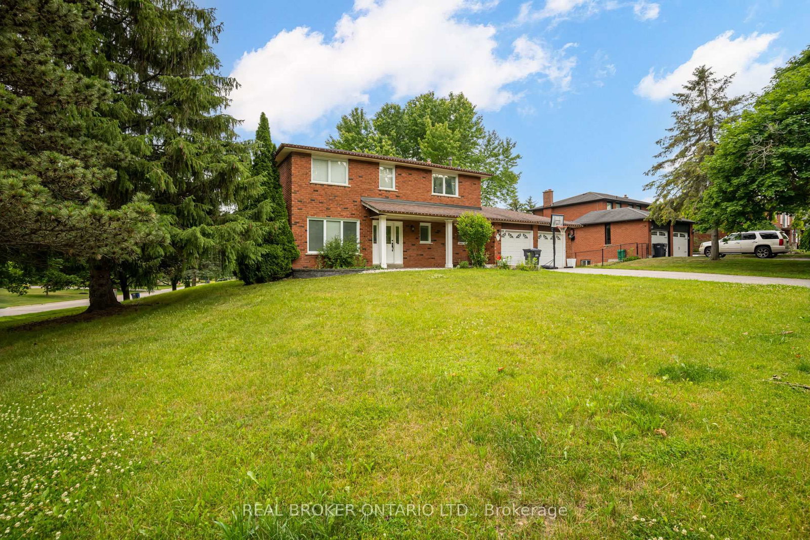 53 Marilyn Street • Caledon, ON photo 2