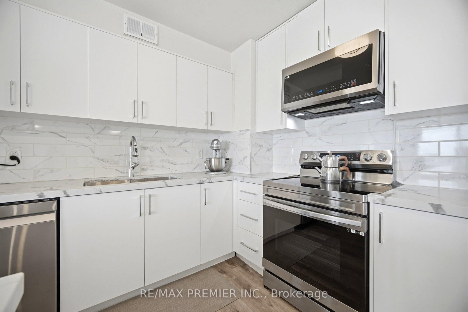 1 Four Winds Drive • #701 • Toronto, ON photo 16
