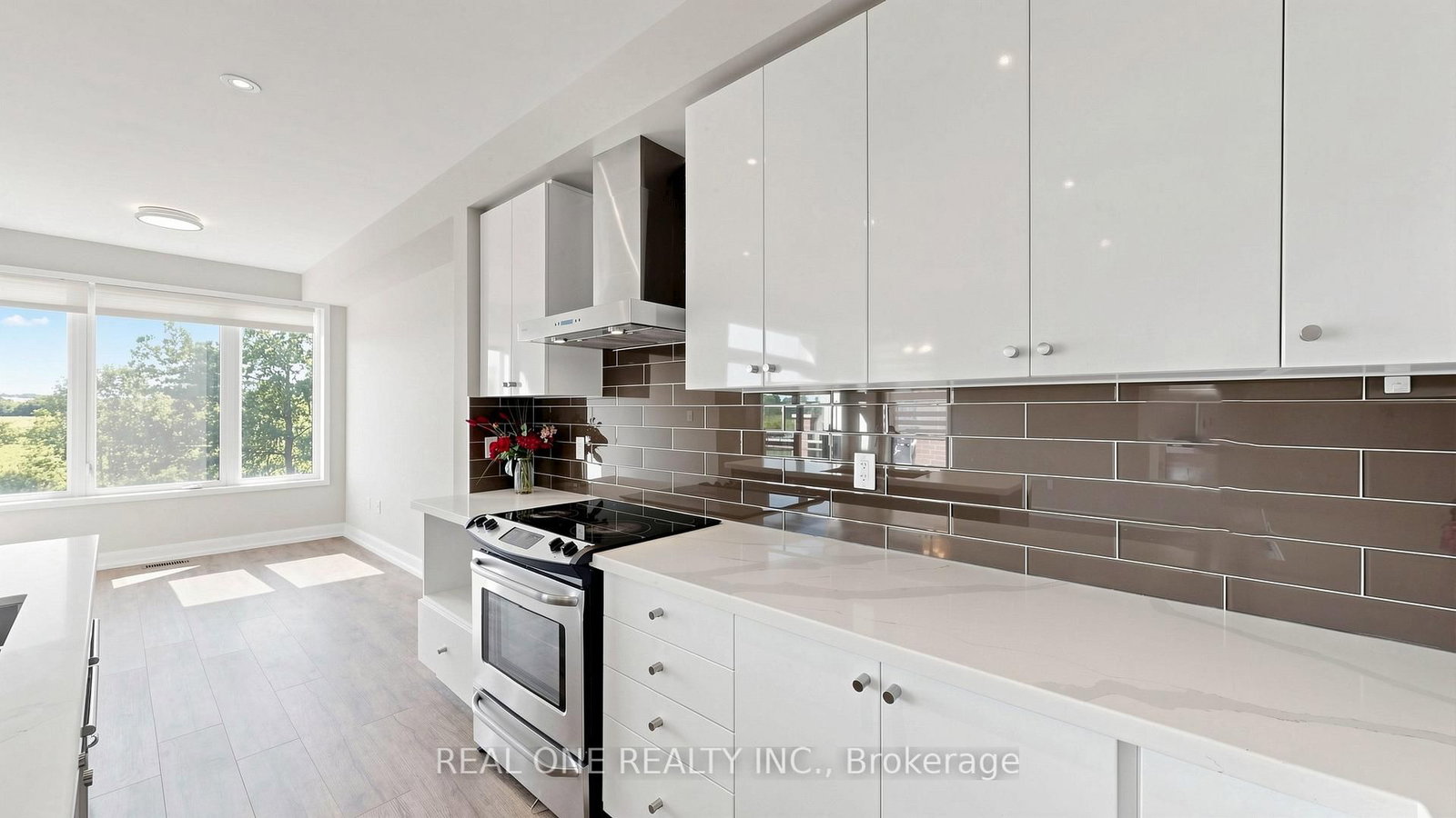 3151 Mintwood Circle • Oakville, ON photo 12