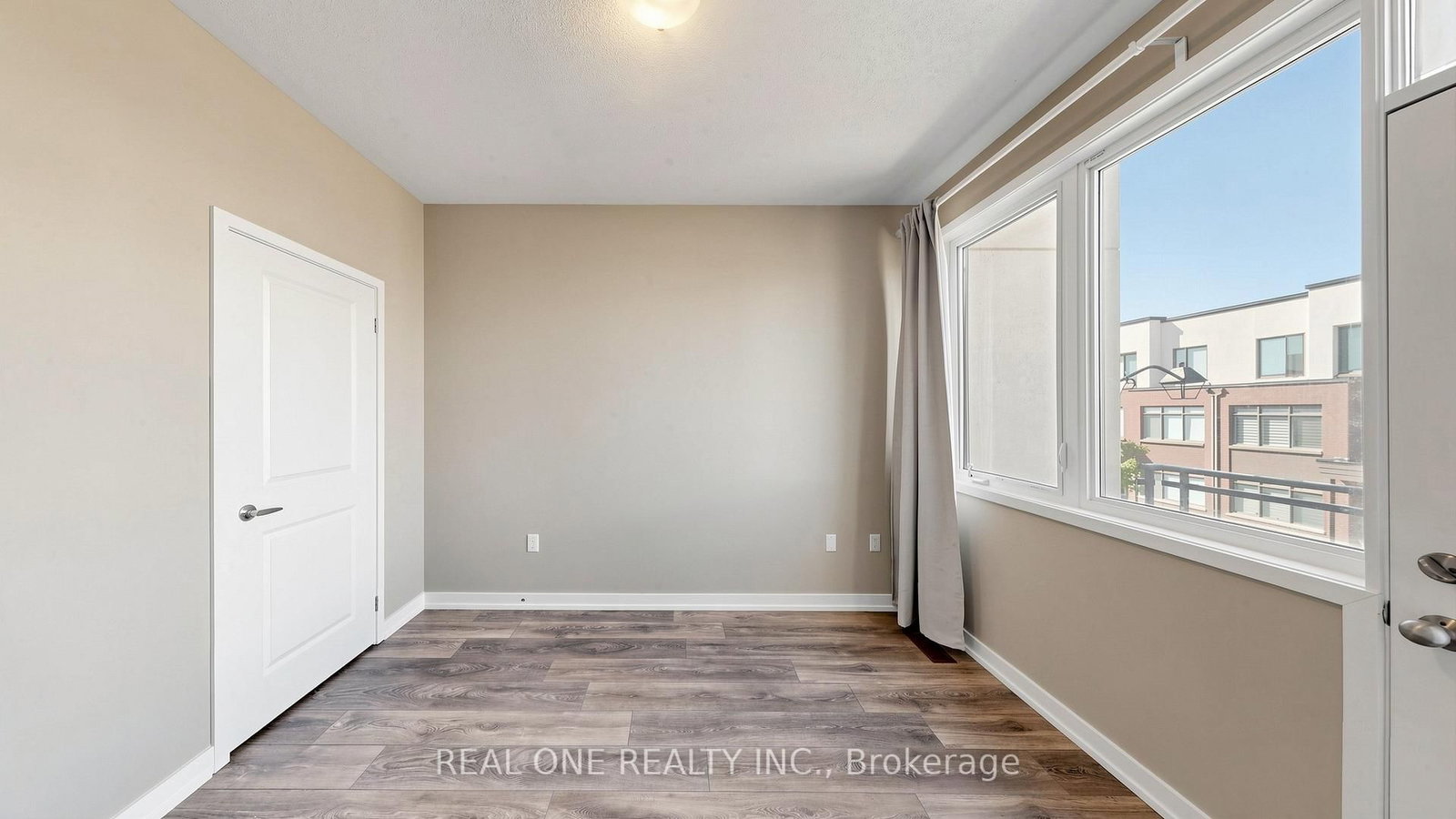 3151 Mintwood Circle • Oakville, ON photo 26