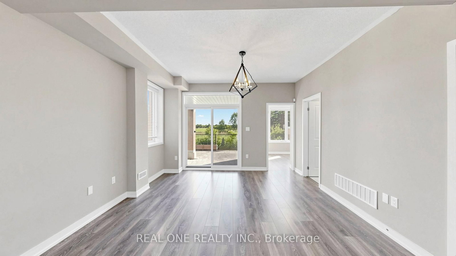 3151 Mintwood Circle • Oakville, ON photo 35