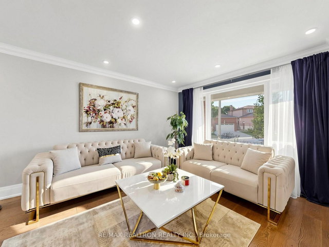 132 Stilecroft Drive
