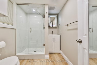 90 Mill Brampton,ON L6Y 1T2 — Photo 42