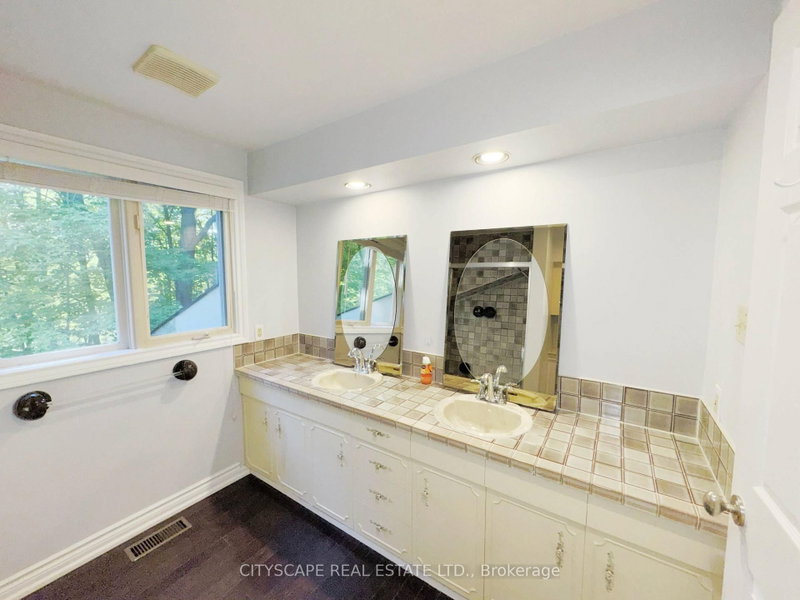 2194 Lower Base Oakville,ON L6M 4G1 — Photo 31