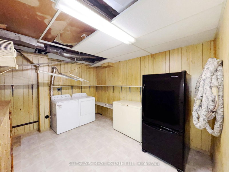 2194 Lower Base Oakville,ON L6M 4G1 — Photo 46