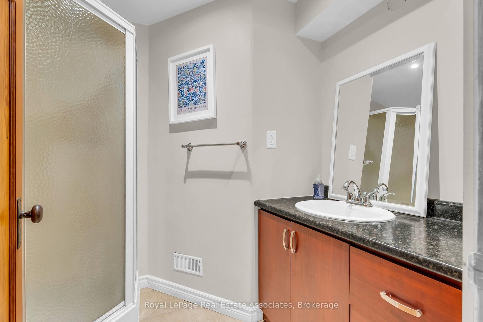 19 Confederation Street • Halton Hills, ON photo 33