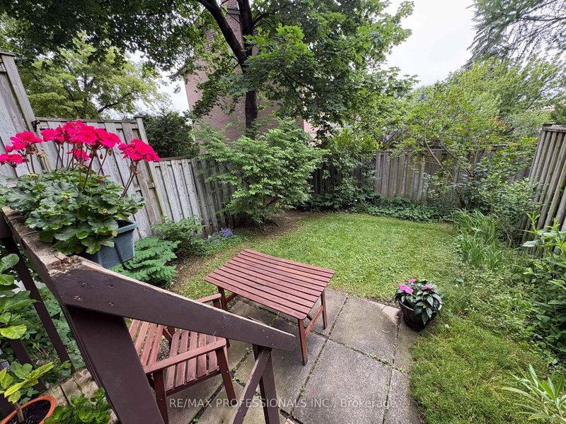 3345 Silverado Mississauga,ON L5A 3Y8 — Photo 19