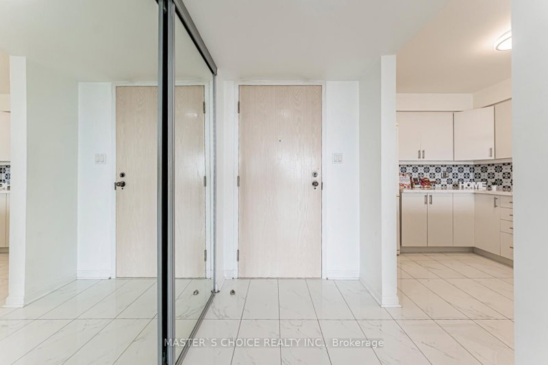 1110 - 50 Eglinton Avenue W