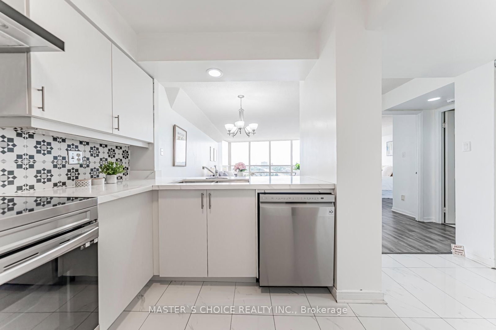 50 W Eglinton Avenue • #1110 • Mississauga, ON photo 6