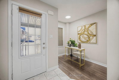 1235 Mulroney Heights • Milton, ON photo 5