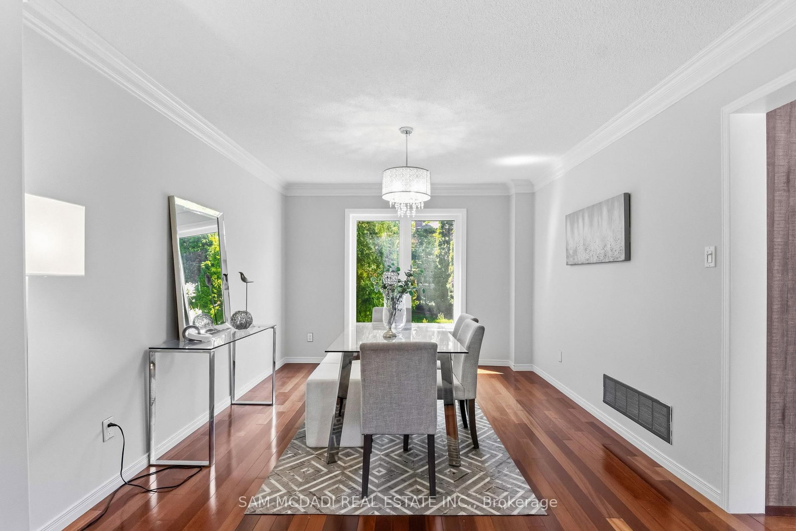 6643 Mockingbird Lane • Mississauga, ON photo 8