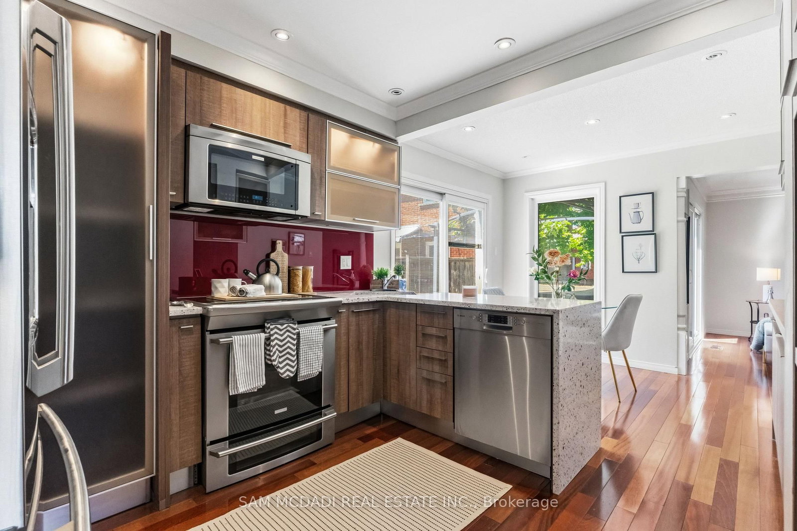 6643 Mockingbird Lane • Mississauga, ON photo 9