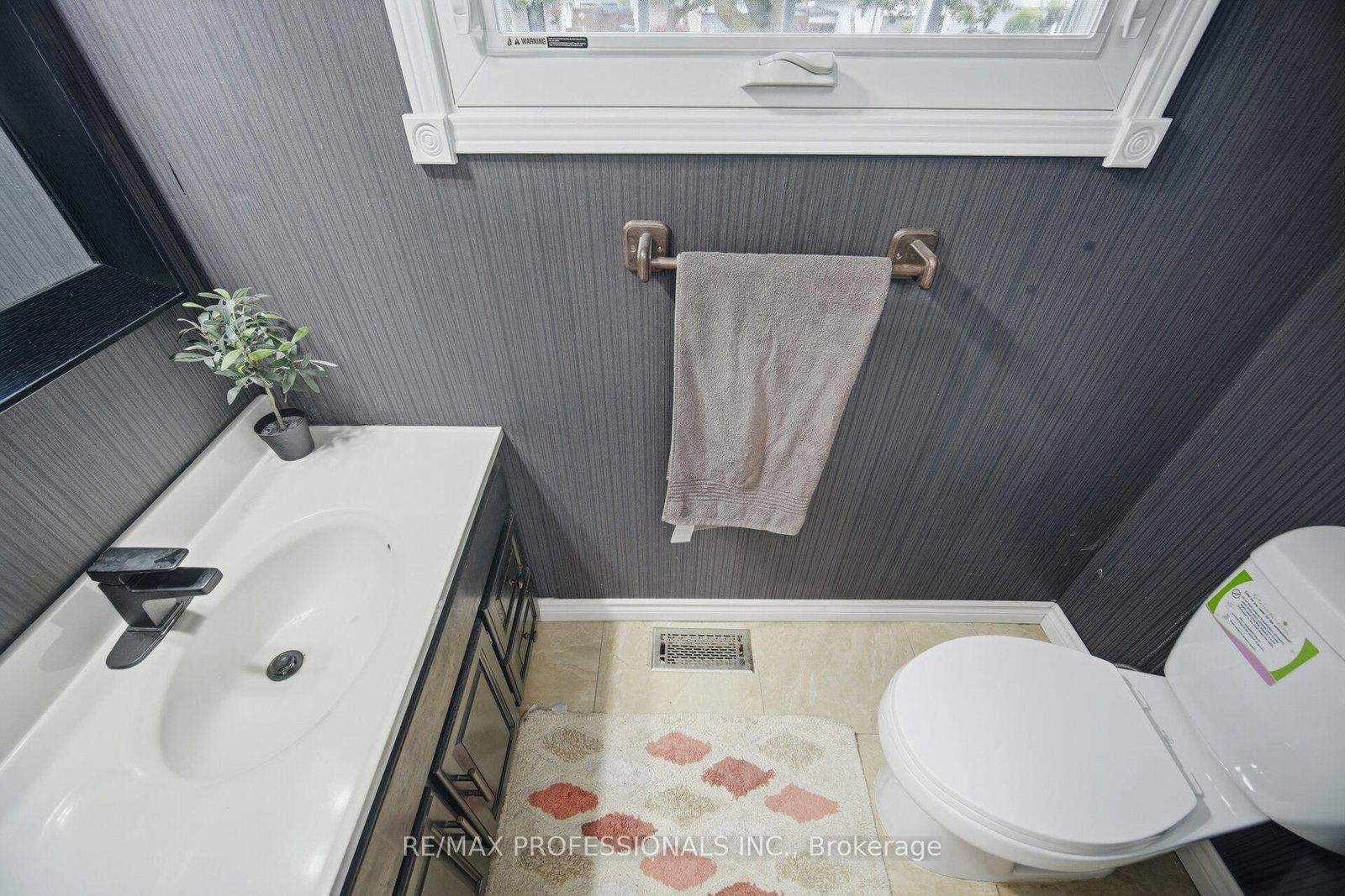 12 Richvale Drive S • Brampton, ON photo 10