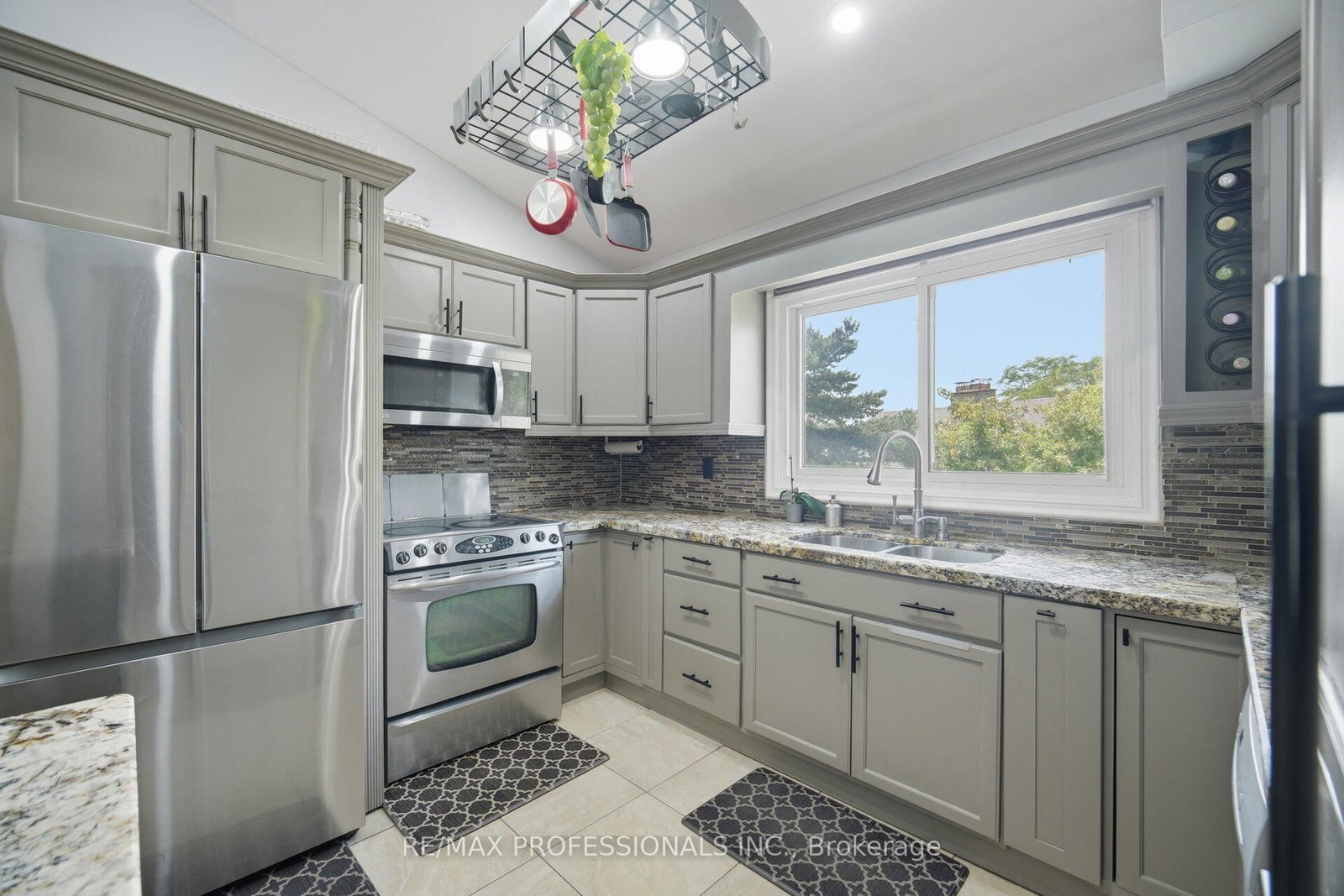 12 Richvale Drive S • Brampton, ON photo 14