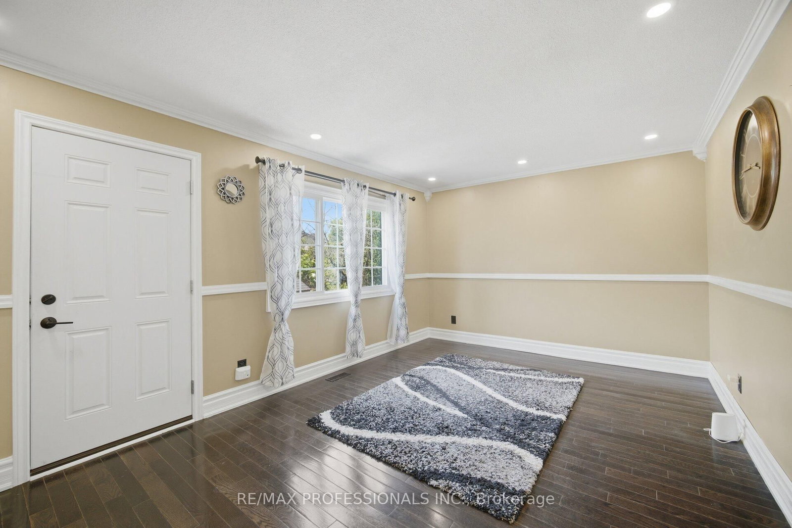 12 Richvale Drive S • Brampton, ON photo 8