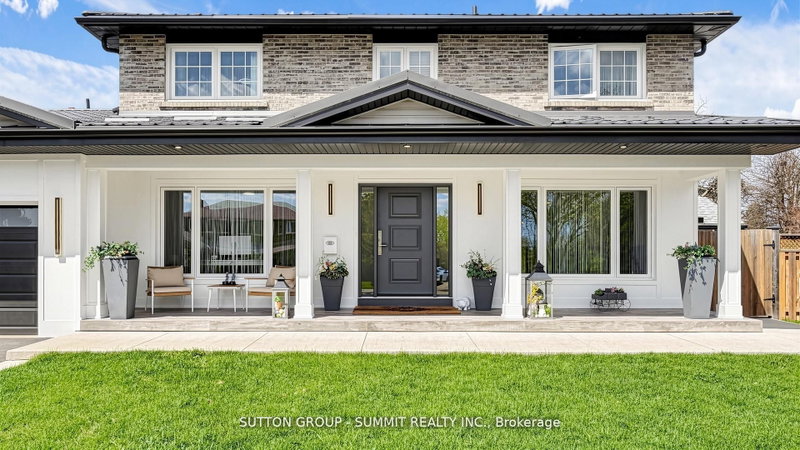 2427 Ravensthorpe Crescent