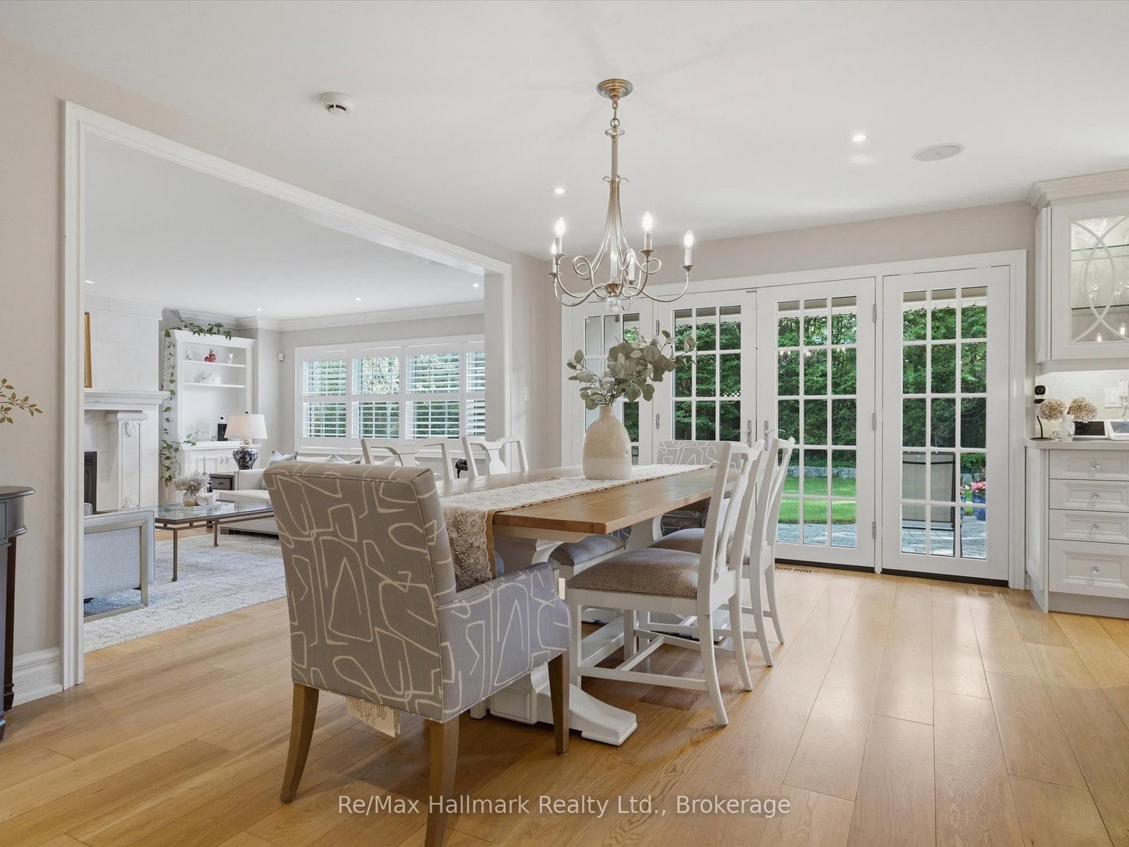 153 Cairncroft Road • Oakville, ON photo 17