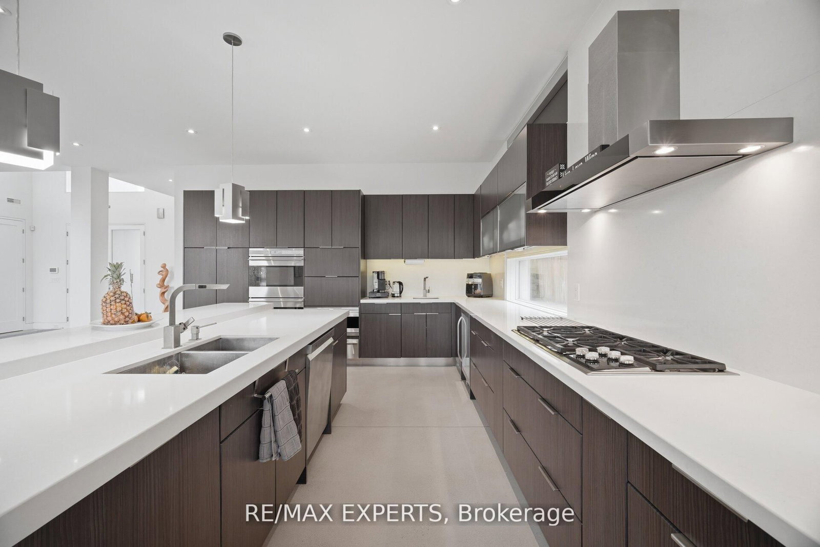 1527 Glenhill Crescent • Mississauga, ON photo 10