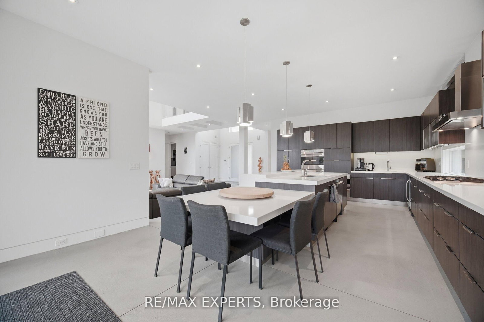 1527 Glenhill Crescent • Mississauga, ON photo 14