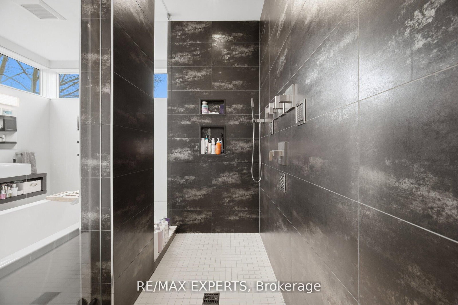 1527 Glenhill Crescent • Mississauga, ON photo 29