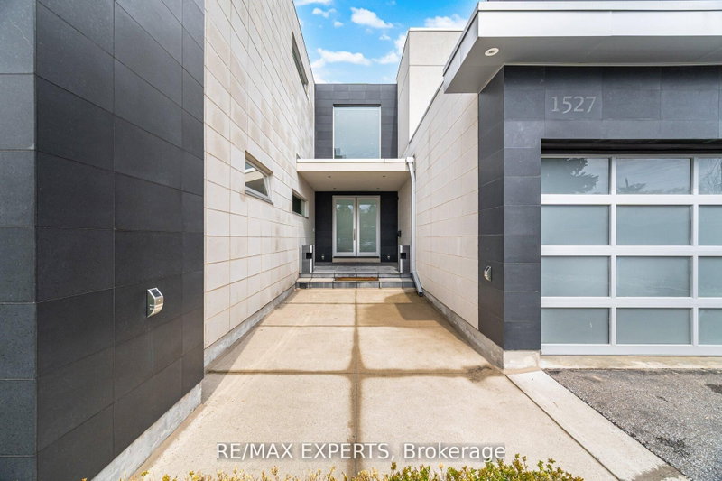 1527 Glenhill Crescent