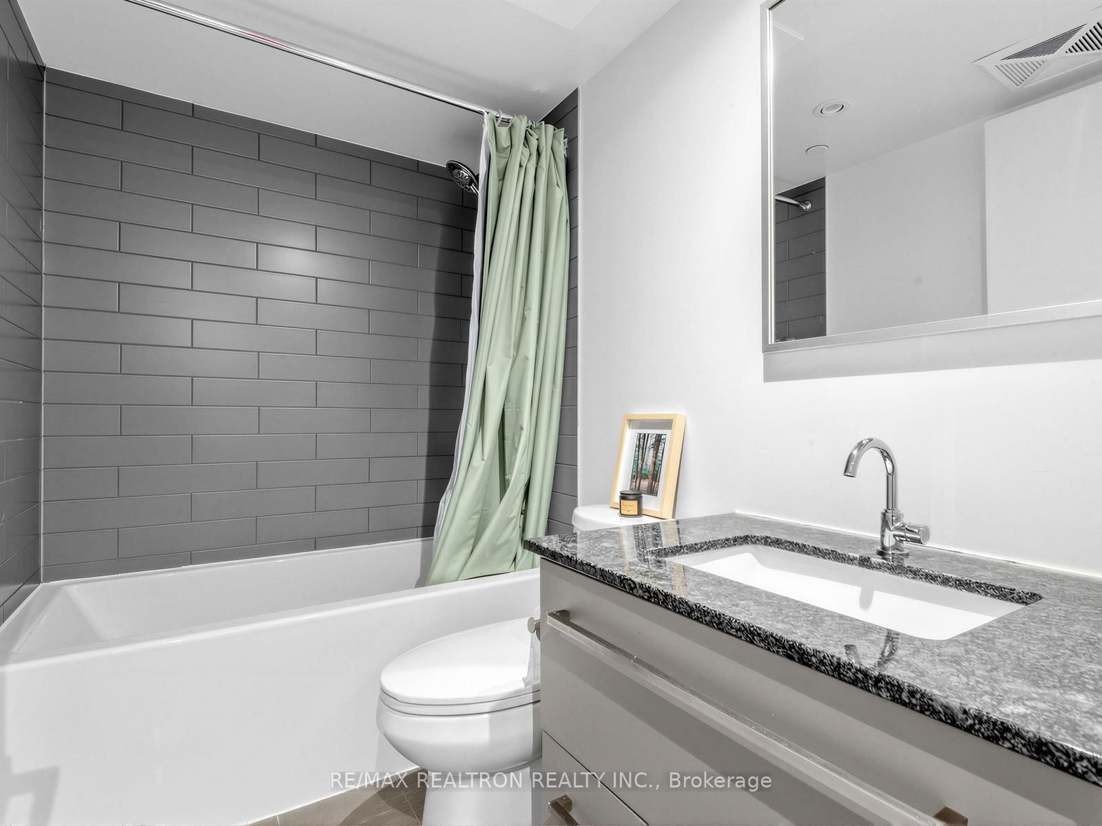 160 Flemington Road • #1005 • Toronto, ON photo 16