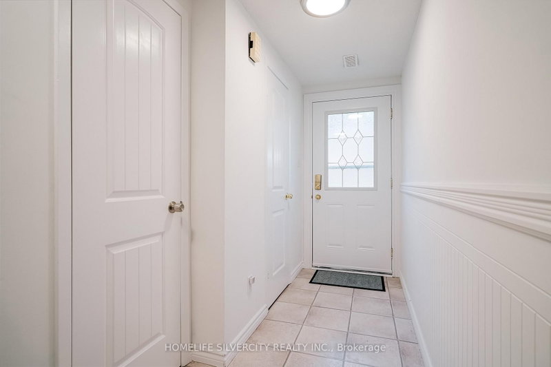 235 Bronte Milton,ON L9T 1C6 — Photo 4