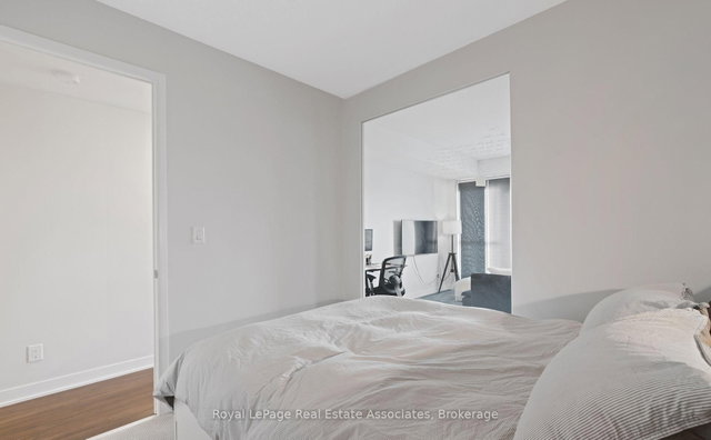 1823 - 165 Legion Road N