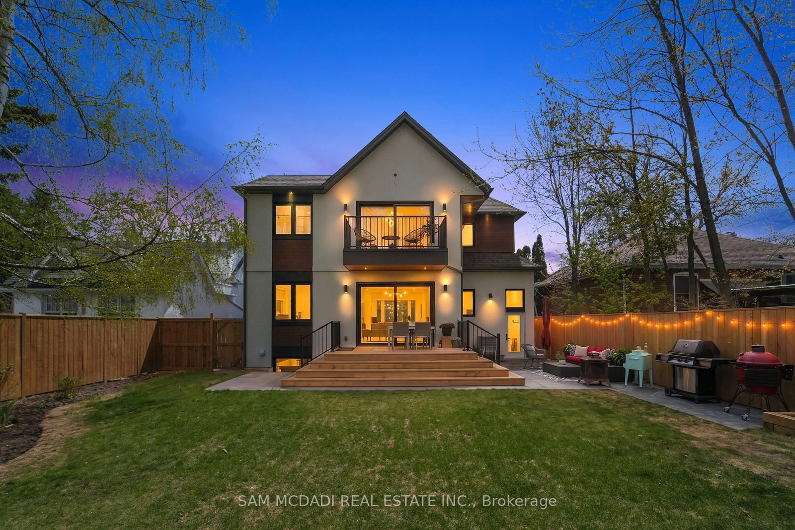 130 Lake Promenade • Toronto, ON photo 38