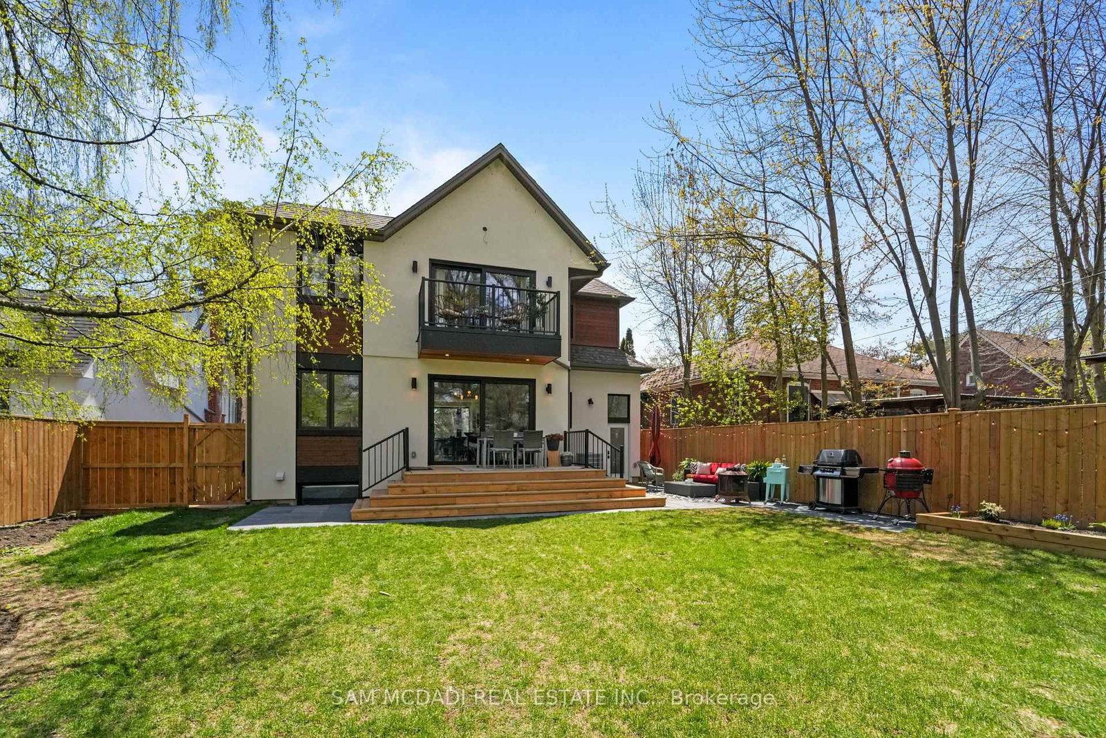 130 Lake Promenade • Toronto, ON photo 40