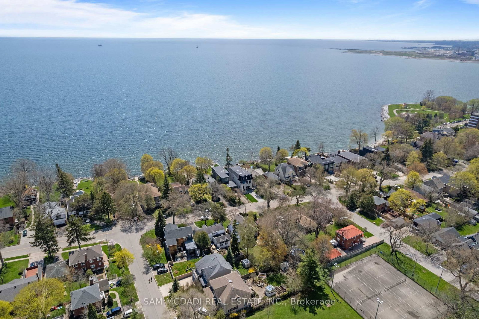 130 Lake Promenade • Toronto, ON photo 46