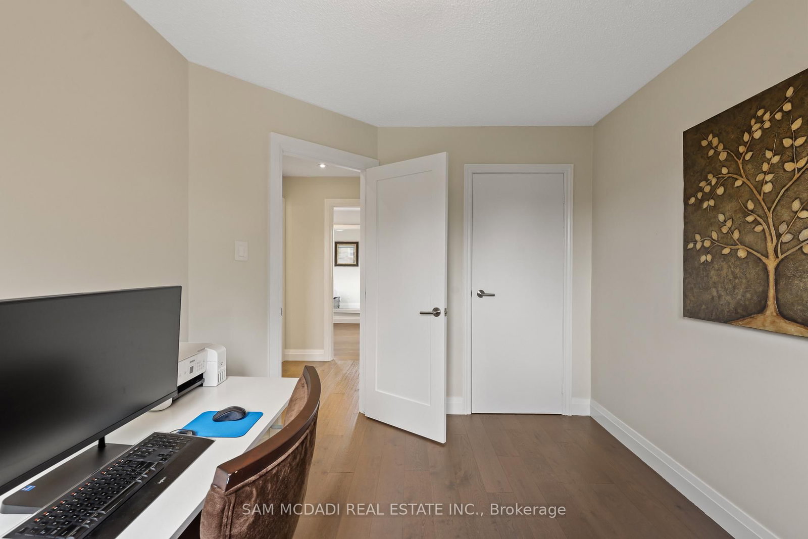 1541 Cuthbert Avenue • Mississauga, ON photo 26