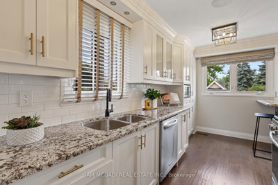 1541 Cuthbert Avenue • Mississauga, ON photo 9