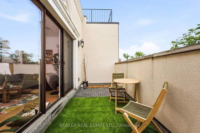 3 - 115 Roncesvalles Avenue