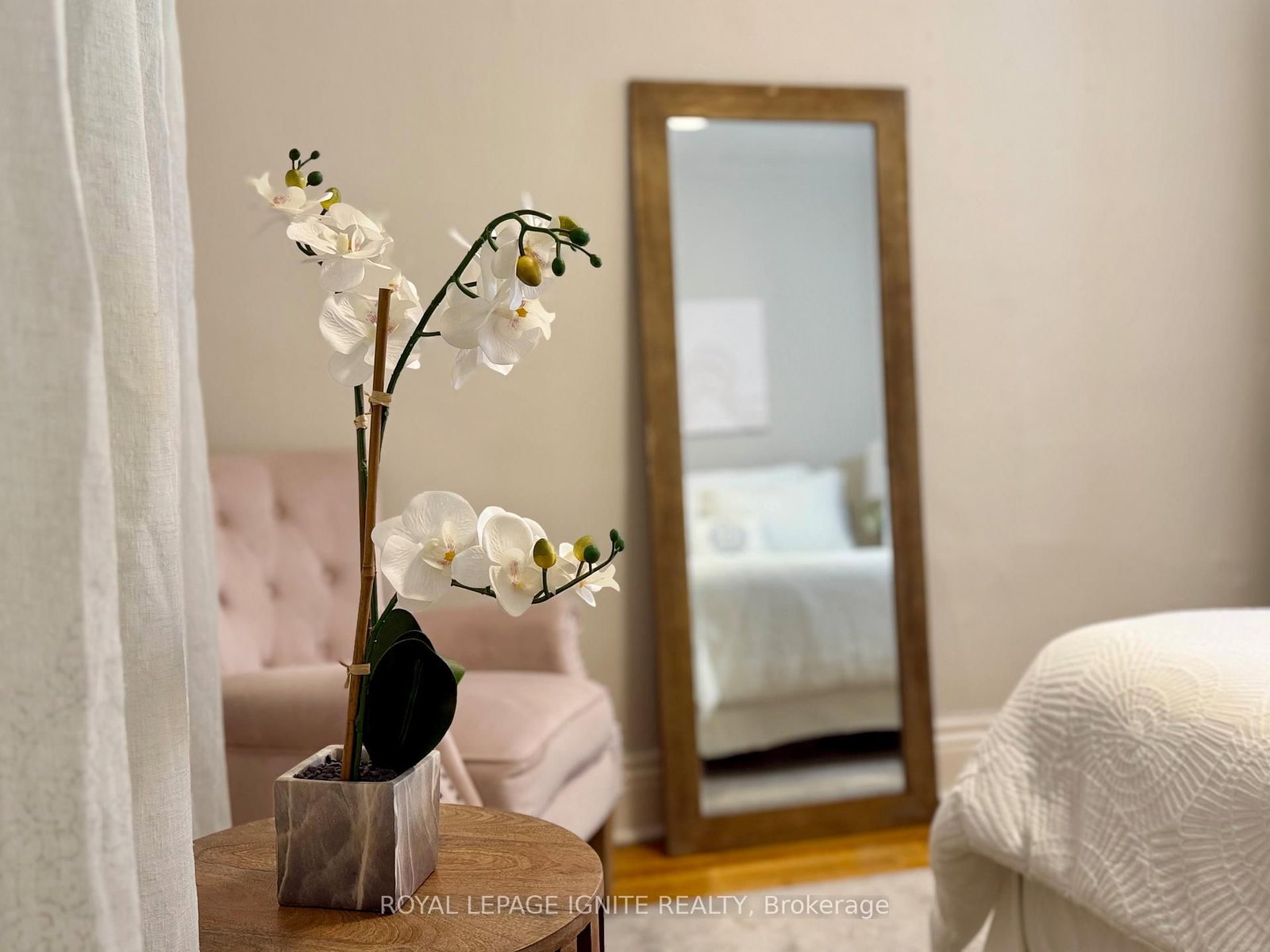482 Mcroberts Avenue • Toronto, ON photo 13