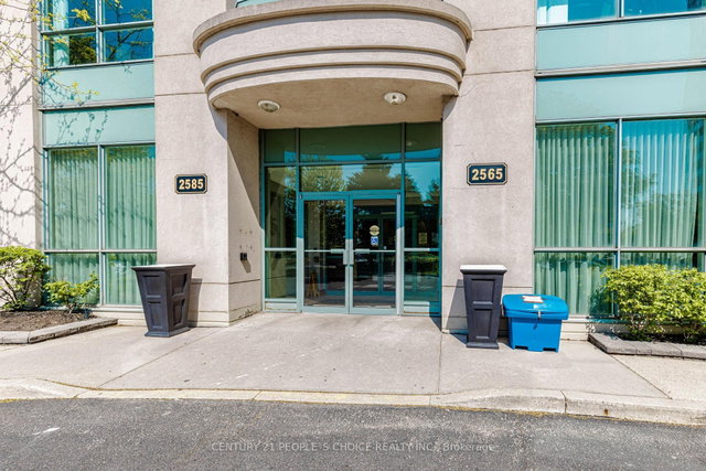 506 - 2565 Erin Centre Boulevard