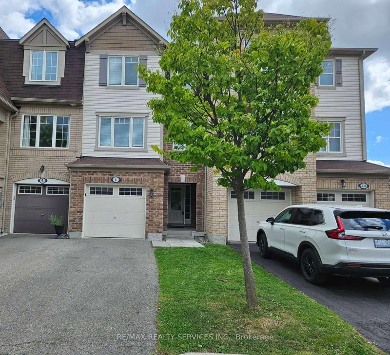 home for lease on 4 Colonel Frank Ching Crescent
