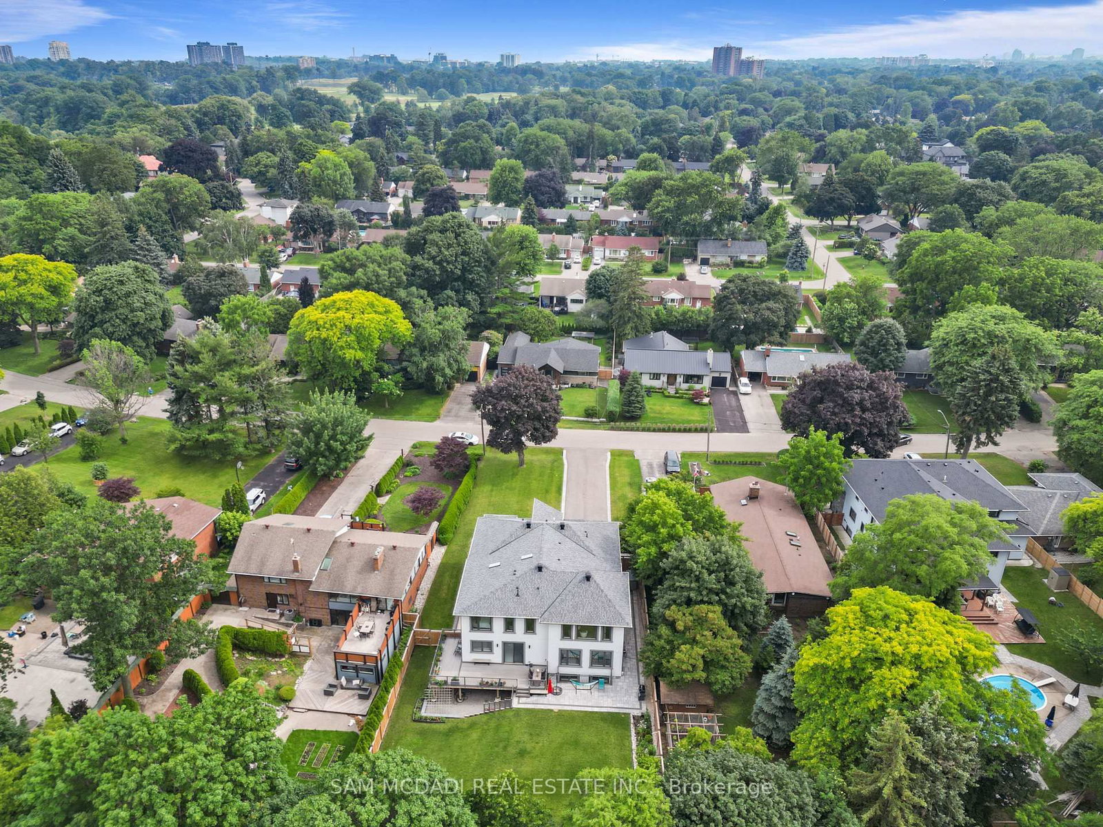 1750 Lincolnshire Boulevard • Mississauga, ON photo 3