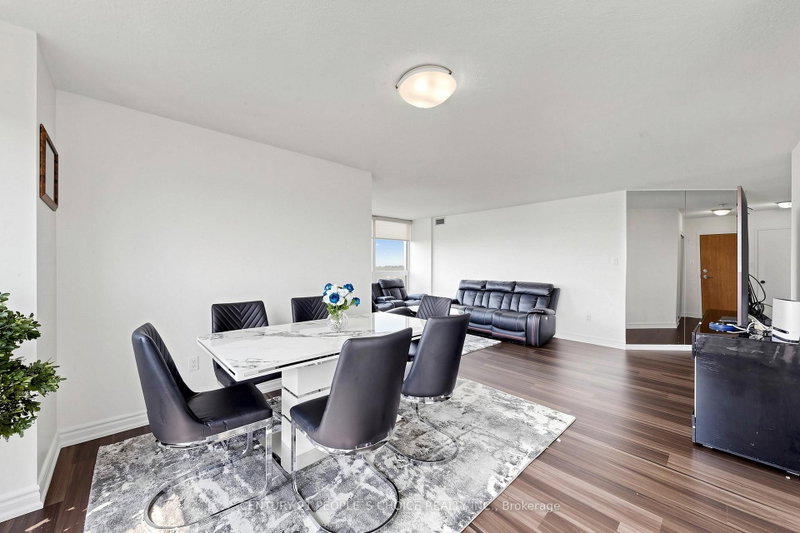 8 Lisa Brampton,ON L6T 4S6 — Photo 12