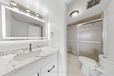 8 Lisa Brampton,ON L6T 4S6 — Photo 24