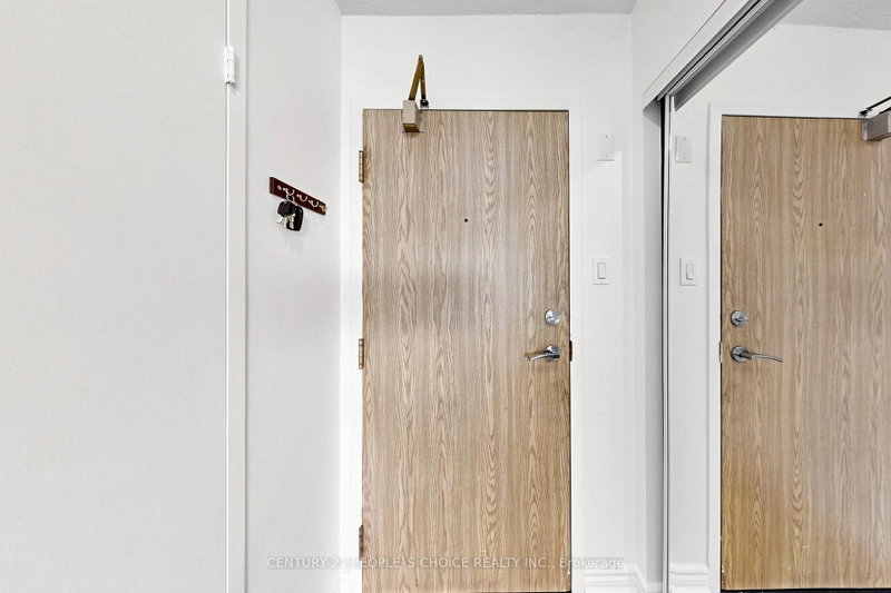 8 Lisa Brampton,ON L6T 4S6 — Photo 25