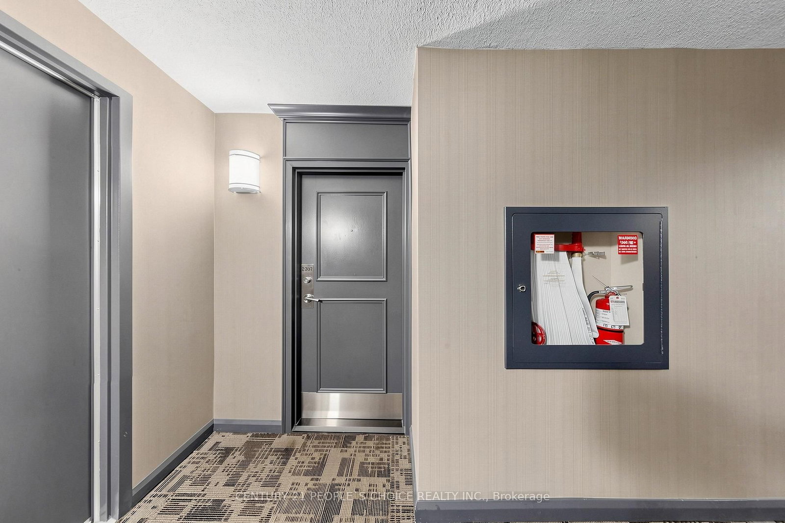8 Lisa Brampton,ON L6T 4S6 — Photo 27