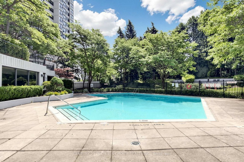 8 Lisa Brampton,ON L6T 4S6 — Photo 42