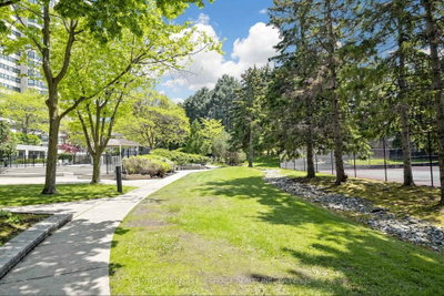 8 Lisa Brampton,ON L6T 4S6 — Photo 45