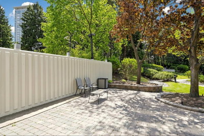8 Lisa Brampton,ON L6T 4S6 — Photo 48